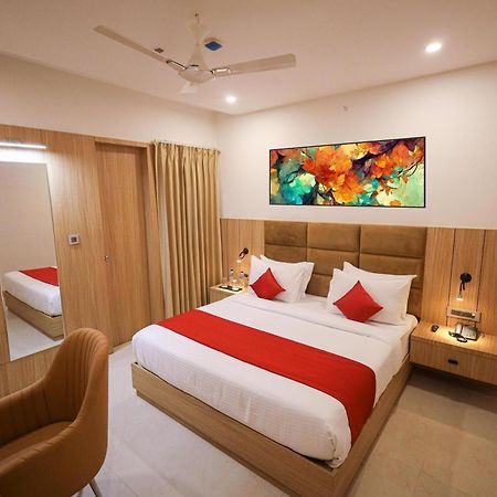 Hotel The Royal Legacy Lucknow Exterior foto