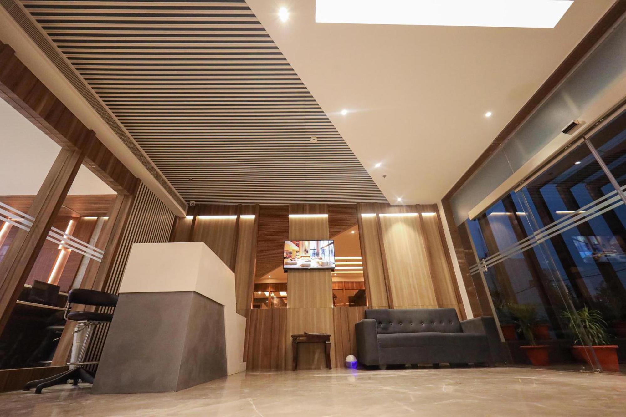 Hotel The Royal Legacy Lucknow Exterior foto