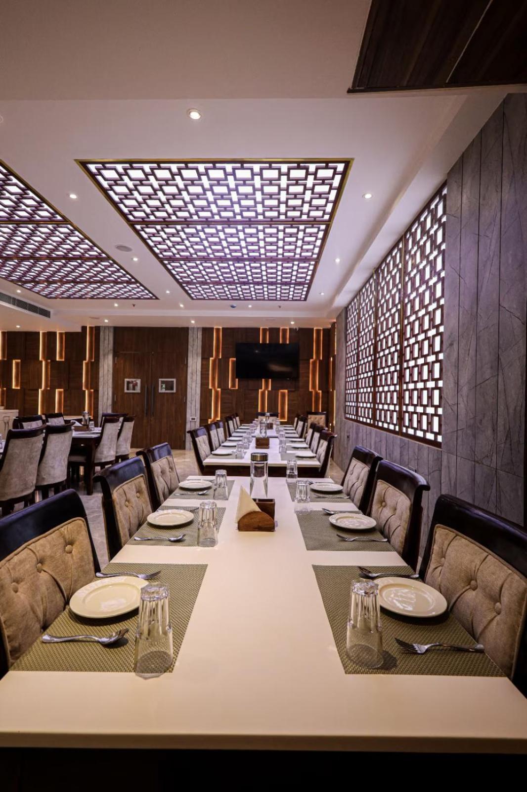 Hotel The Royal Legacy Lucknow Exterior foto