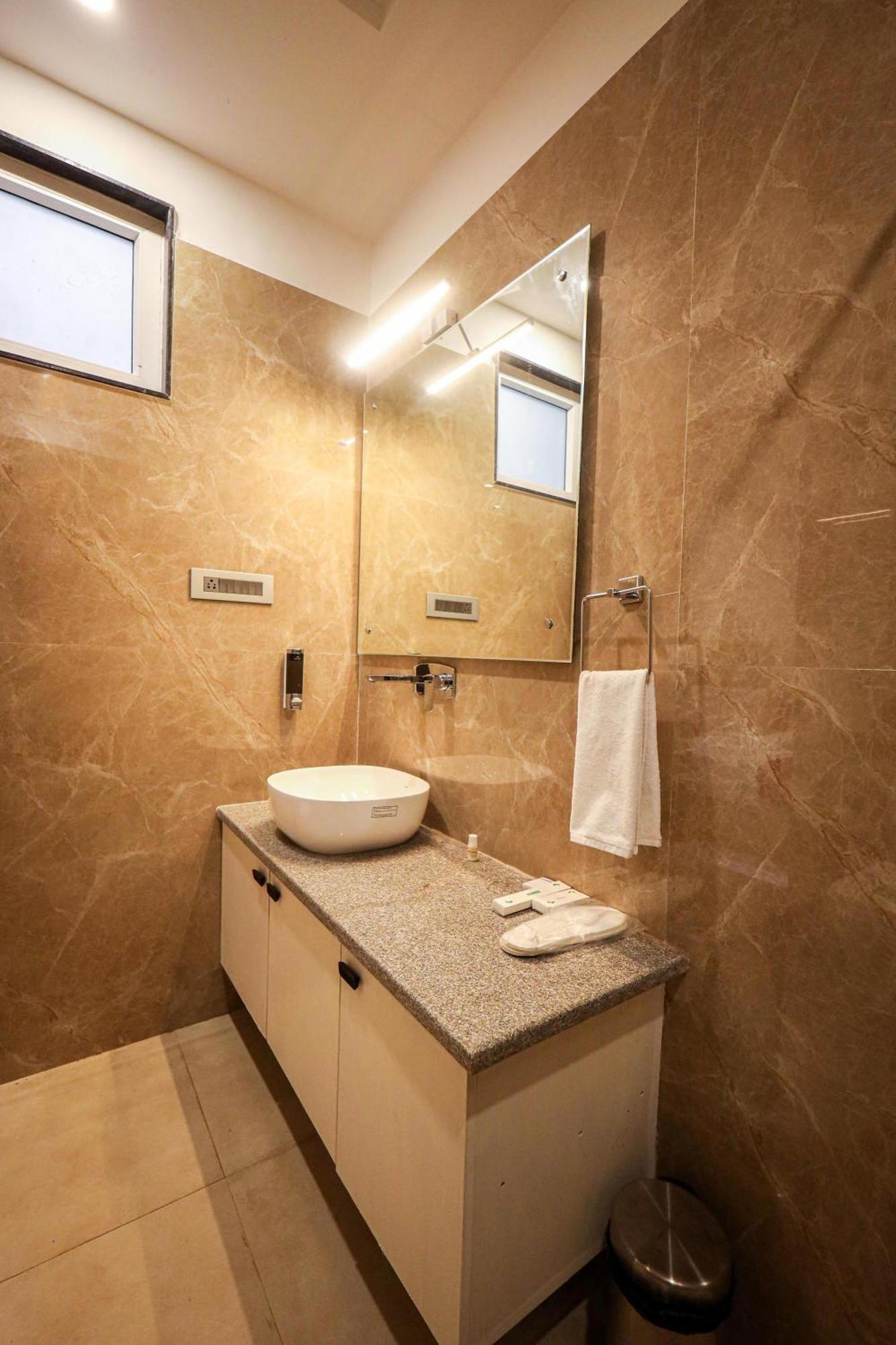 Hotel The Royal Legacy Lucknow Exterior foto
